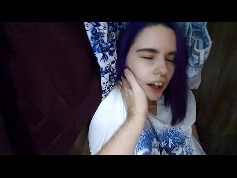 ❤️ الماري ۾ منهنجي سس مليو ۽ هن جي مدد ڪئي ❤ جنس